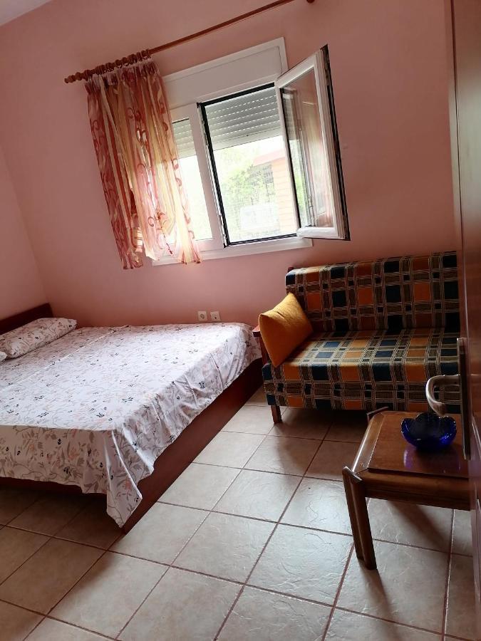 Αξέχαστη Διαμονή - Unforgettable Accommodation Nea Kallikrateia Eksteriør bilde